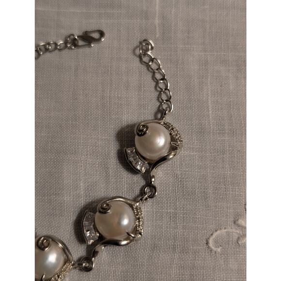 Marked 18K GP Silver Tone Faux Mabe Pearl CZ Hook Clasp 7.5"-8.5" Bracelet - Picture 4 of 10